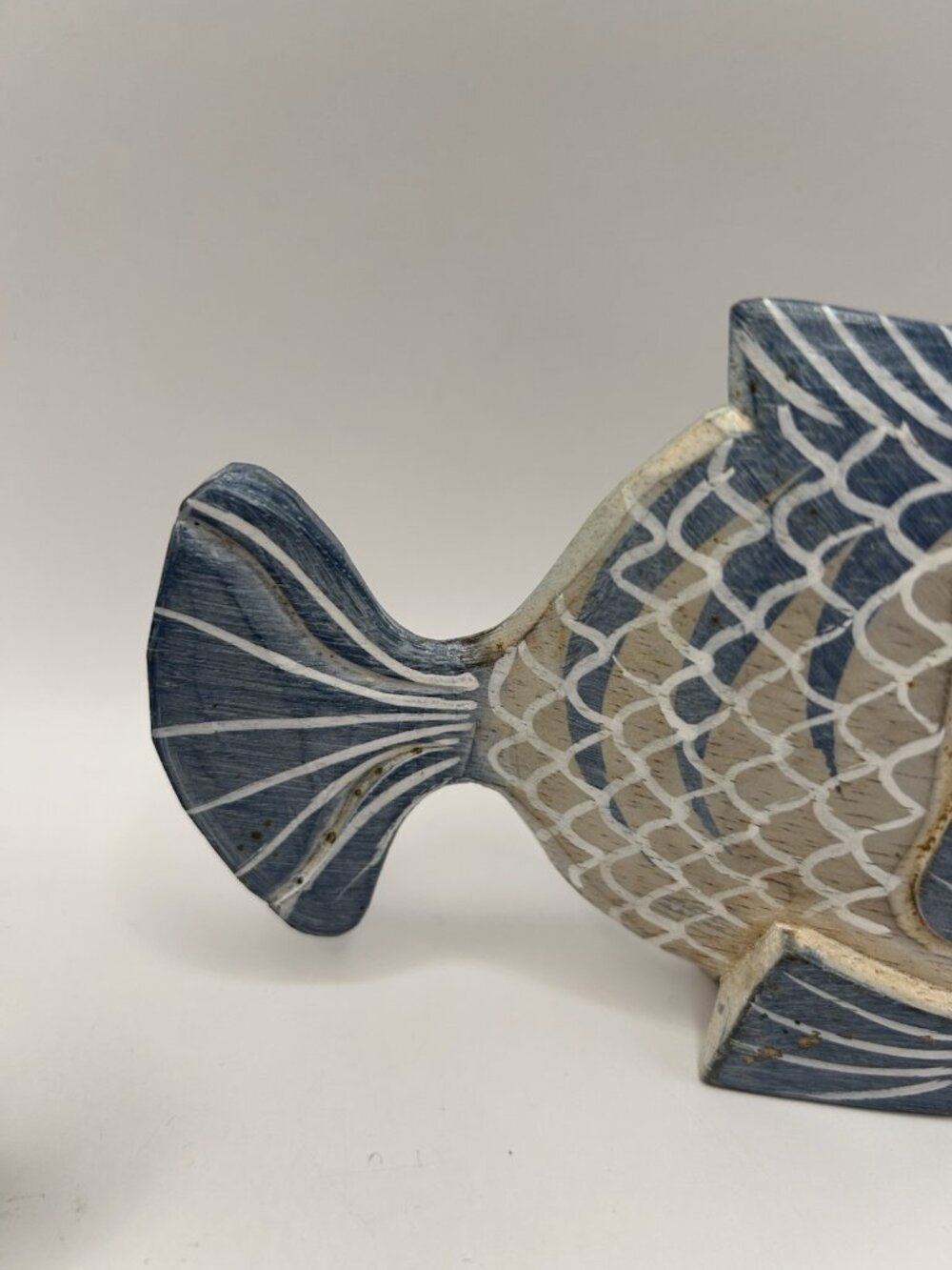 Pair Hand Painted Carved Wood Tropical Fish Coastal Beach Nautical Decor Vintage - Picture 12 of 16